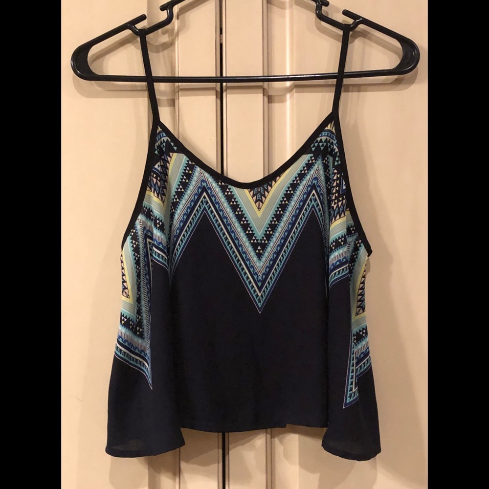 Lush crop tank, size small
